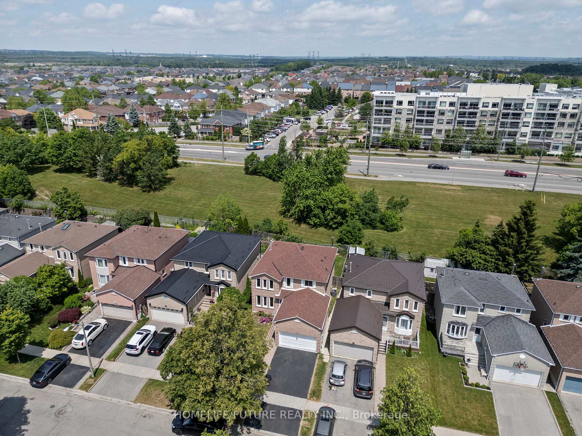 Photo 7 of 83 Marshall Crescent, Ajax, Central West — HOMEH