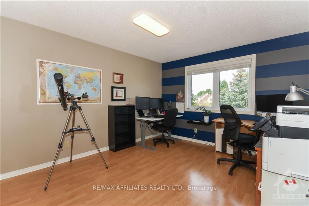 Photo 8 of 1415 York Mills Crescent, Ottawa, Fallingbrook/Ridgemount — HOMEH