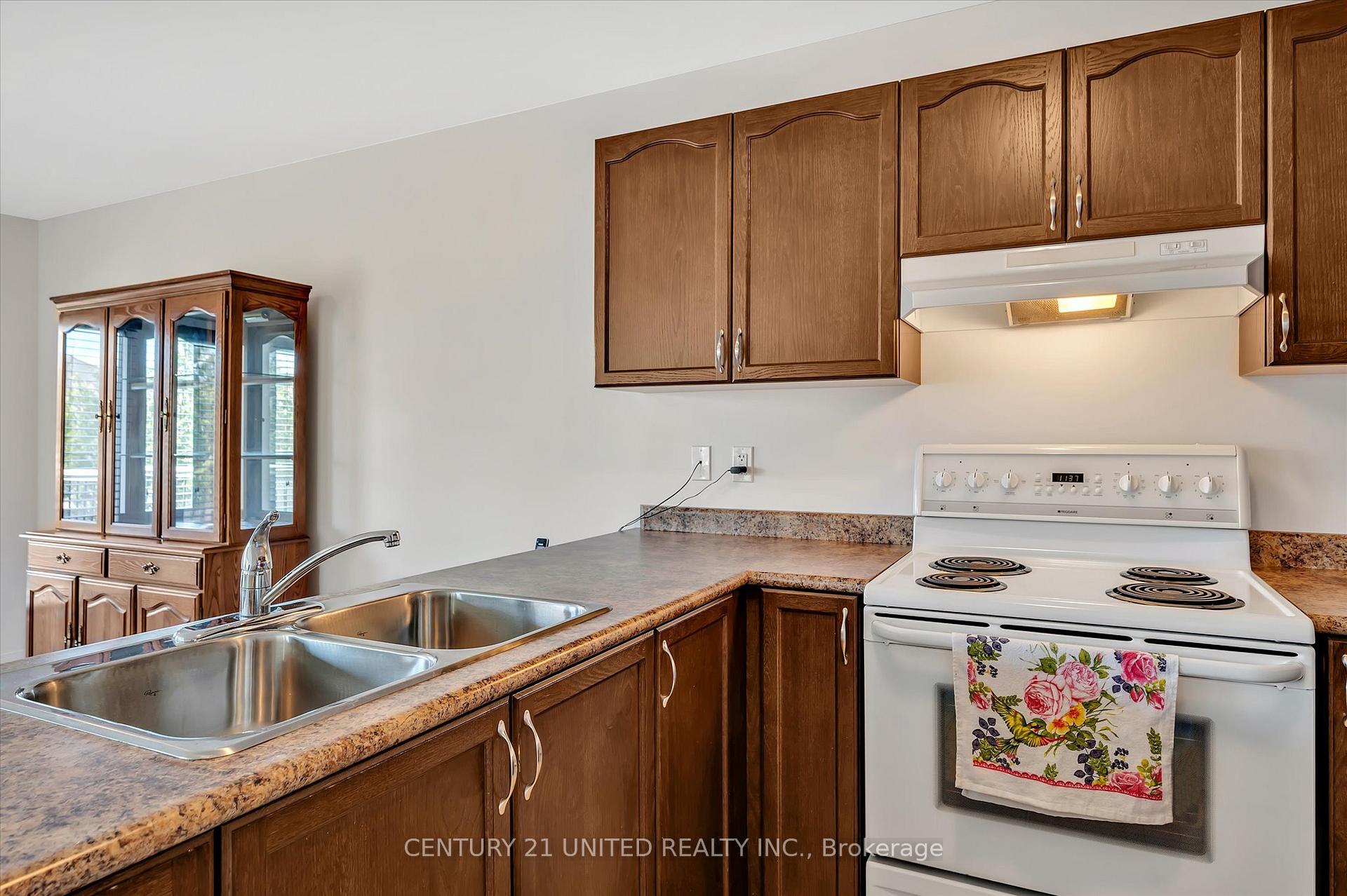 Photo 1 of 2691 Foxmeadow Road, Peterborough, Ashburnham Ward 4 — HOMEH