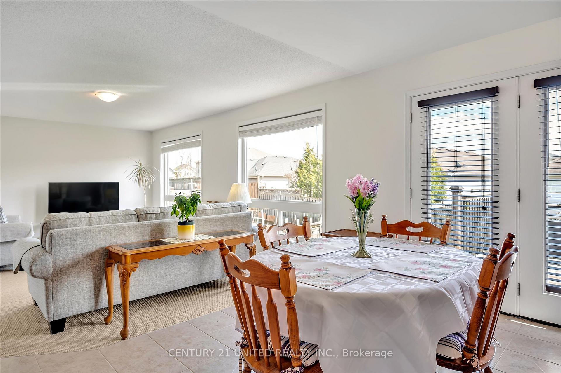 Photo 2 of 2691 Foxmeadow Road, Peterborough, Ashburnham Ward 4 — HOMEH