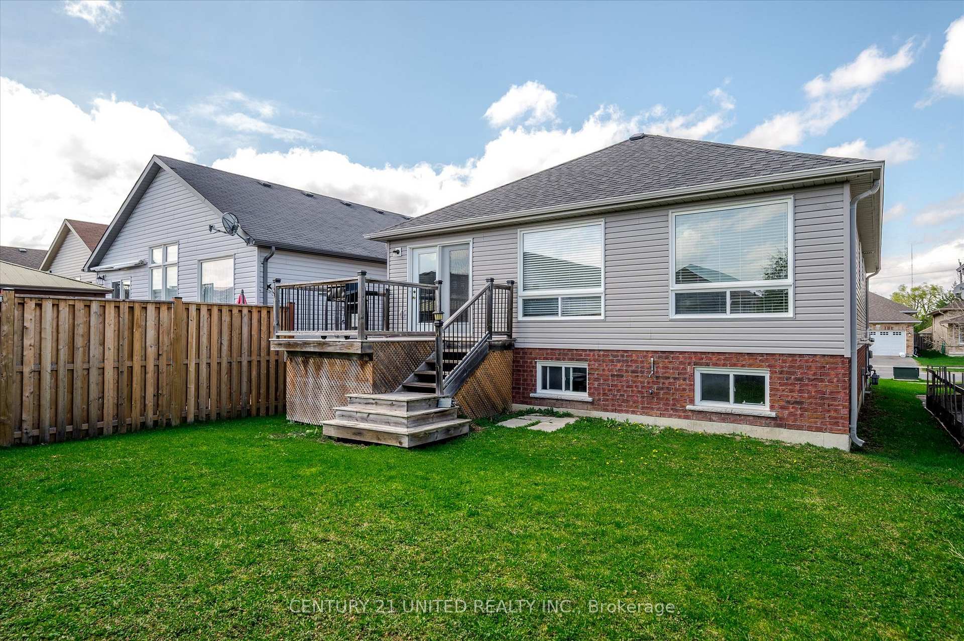 Photo 3 of 2691 Foxmeadow Road, Peterborough, Ashburnham Ward 4 — HOMEH