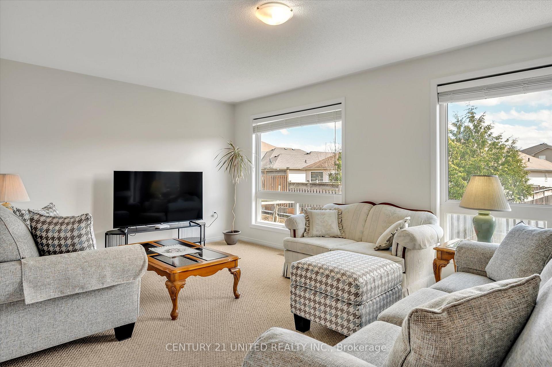 Photo 4 of 2691 Foxmeadow Road, Peterborough, Ashburnham Ward 4 — HOMEH