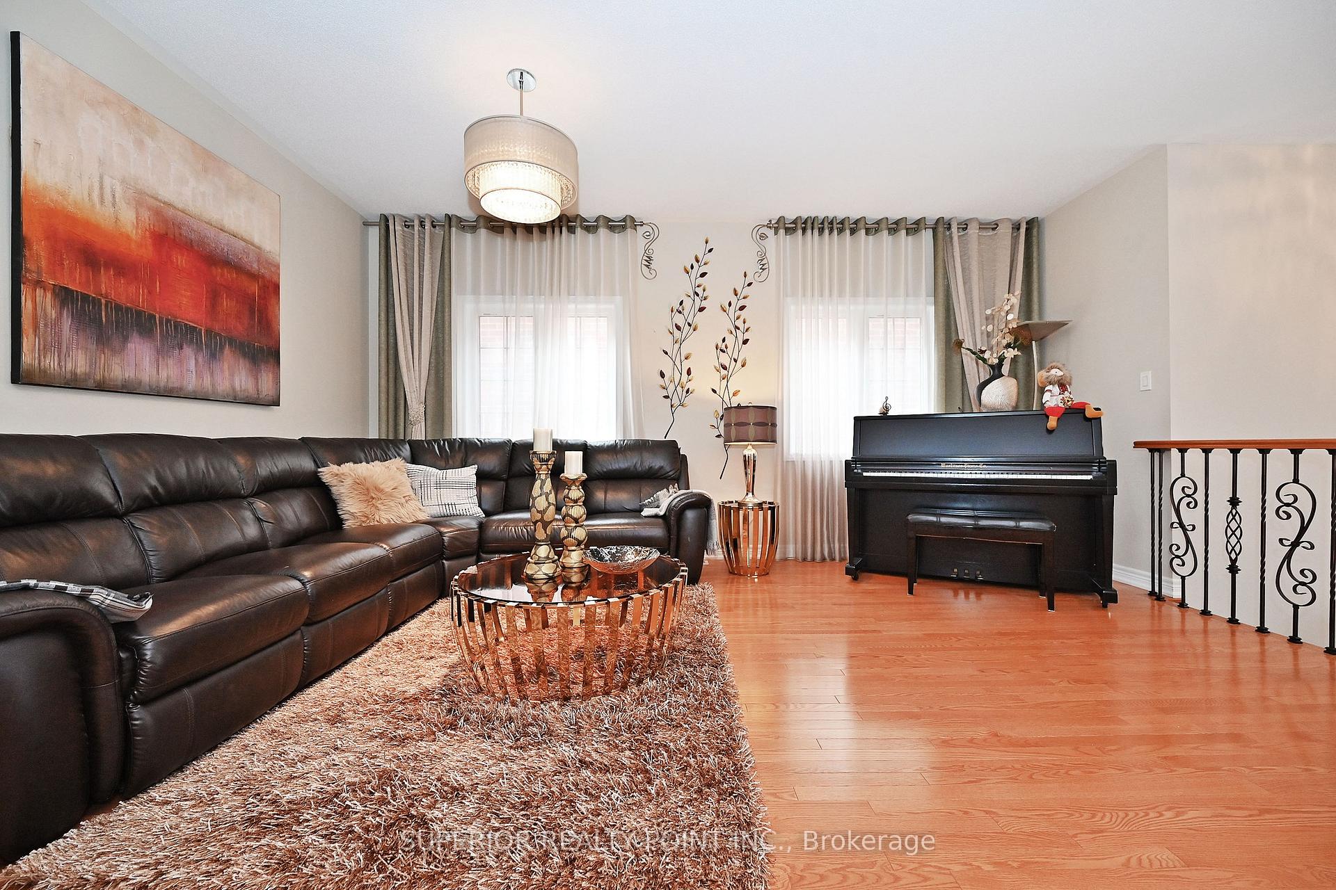 Photo 6 of 209 Queen Filomena Avenue, Vaughan, Patterson — HOMEH