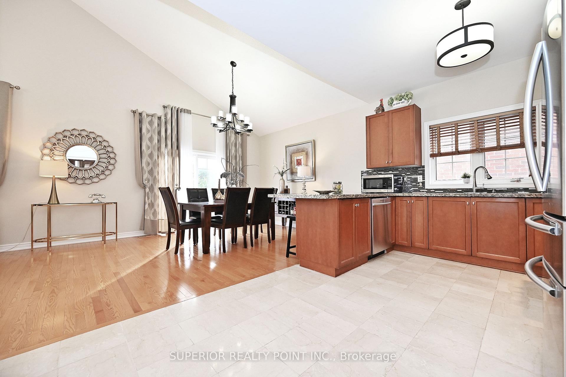 Photo 7 of 209 Queen Filomena Avenue, Vaughan, Patterson — HOMEH