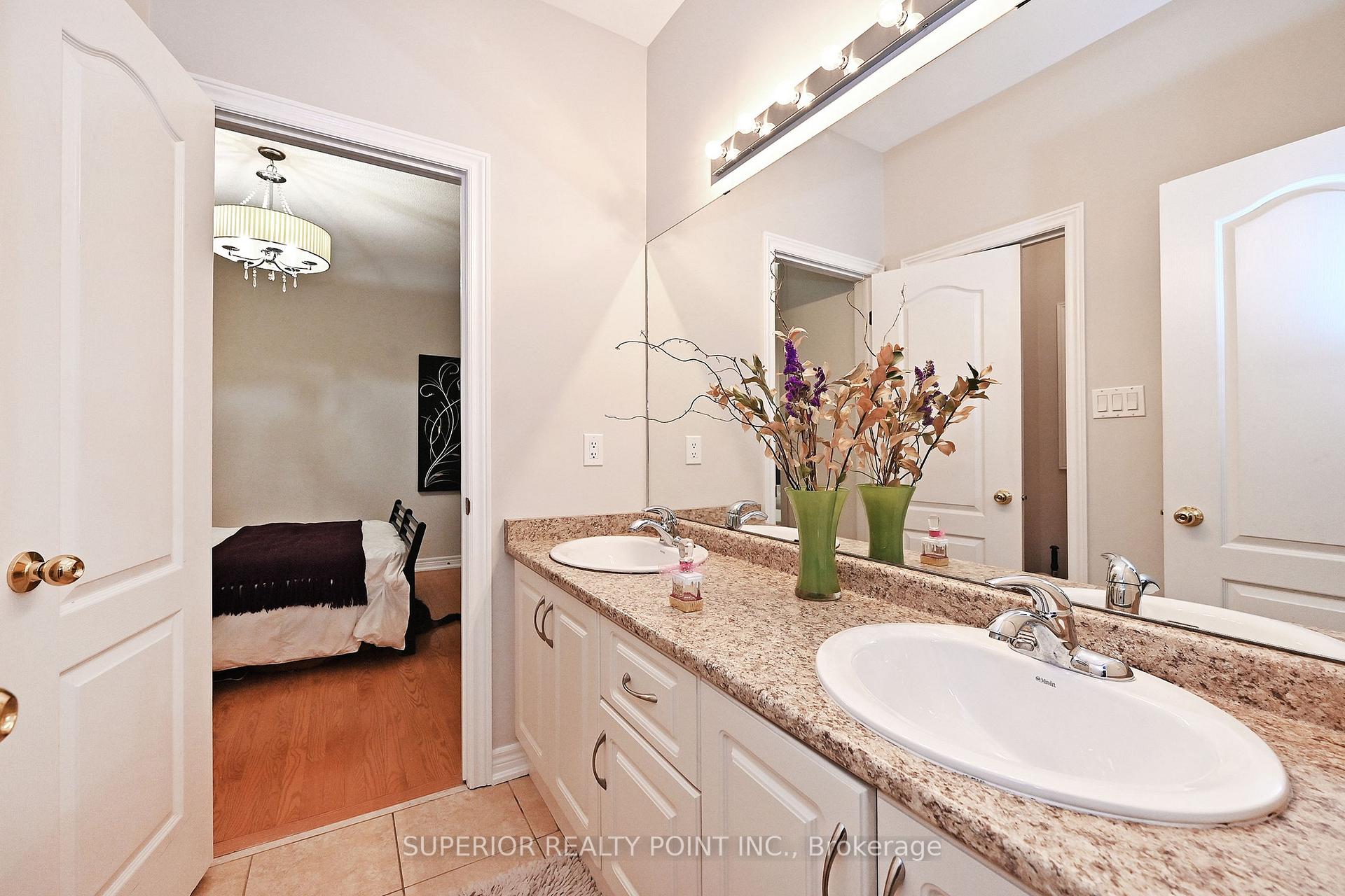 Photo 20 of 209 Queen Filomena Avenue, Vaughan, Patterson — HOMEH