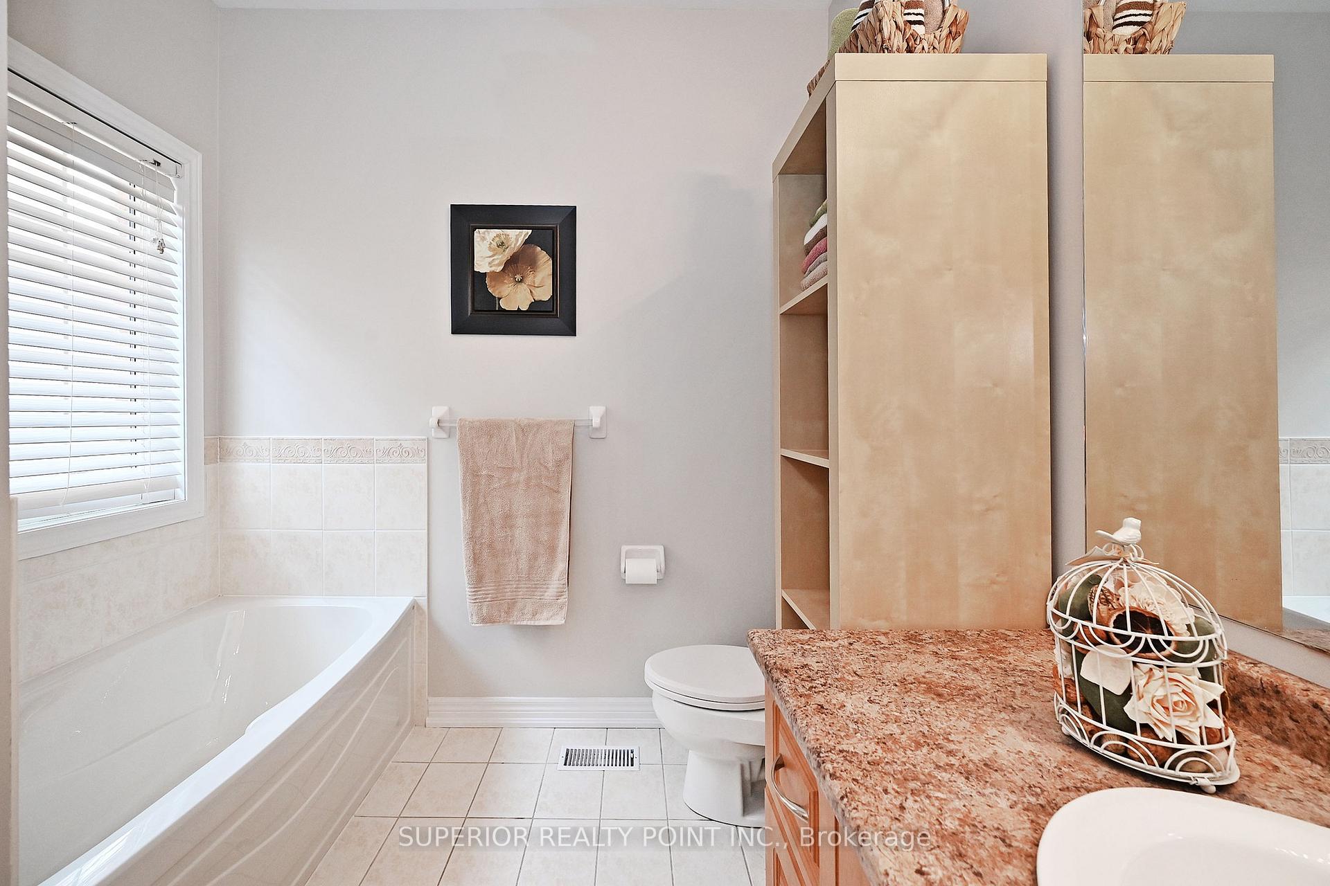 Photo 25 of 209 Queen Filomena Avenue, Vaughan, Patterson — HOMEH