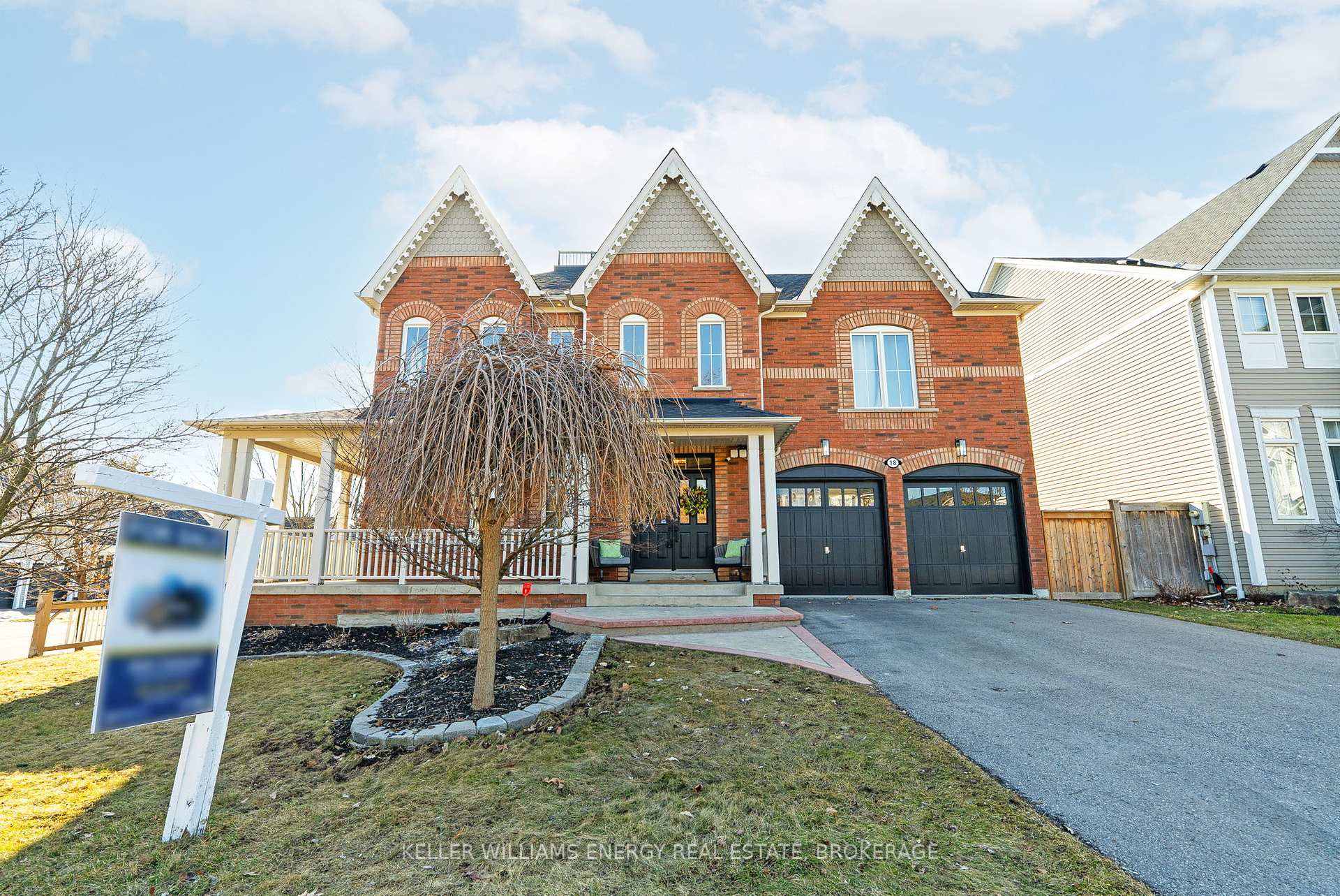 Photo 1 of 18 Leithridge Crescent, Whitby, Brooklin — HOMEH