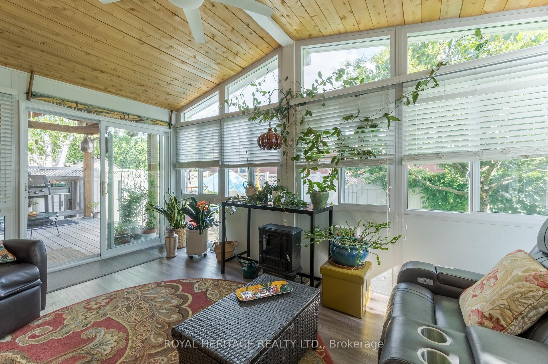 Photo 18 of 1943 Cherryhill Road, Peterborough, Monaghan Ward 2 — HOMEH