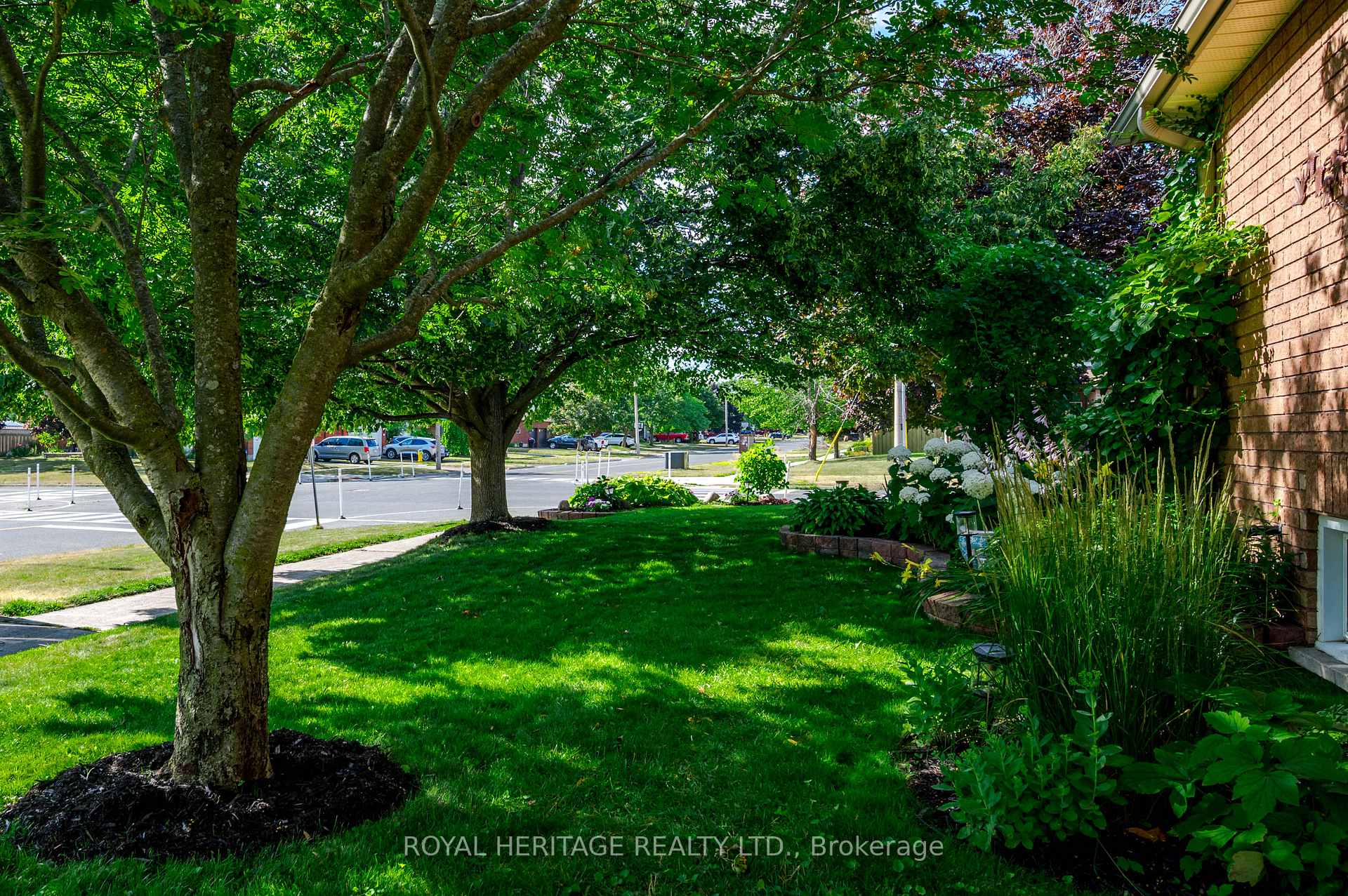Photo 47 of 1943 Cherryhill Road, Peterborough, Monaghan Ward 2 — HOMEH