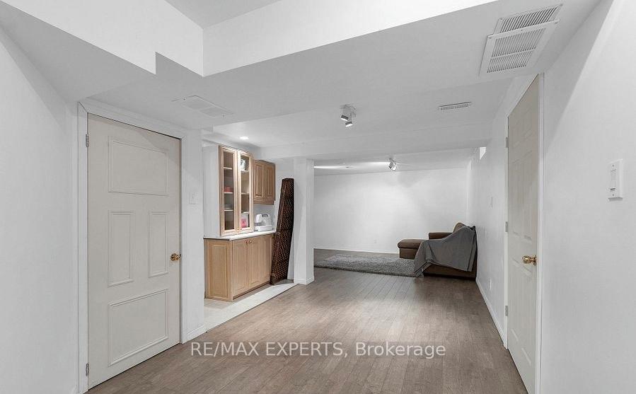 Photo 19 of 11 Wedgewood Place, Vaughan, Concord — HOMEH
