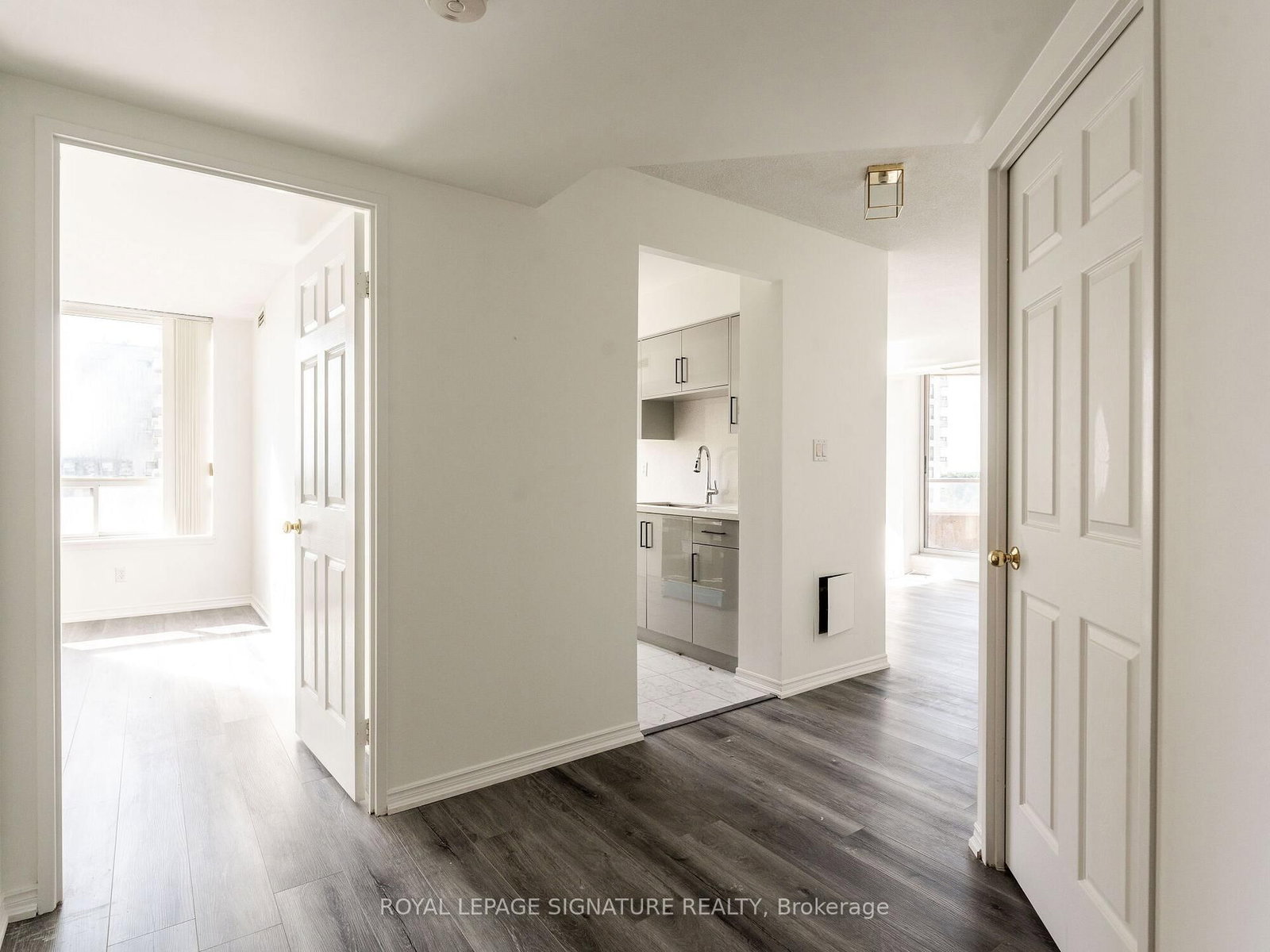 Photo 5 of Unit 1707, 35 Empress Ave, North York, Willowdale East — HOMEH