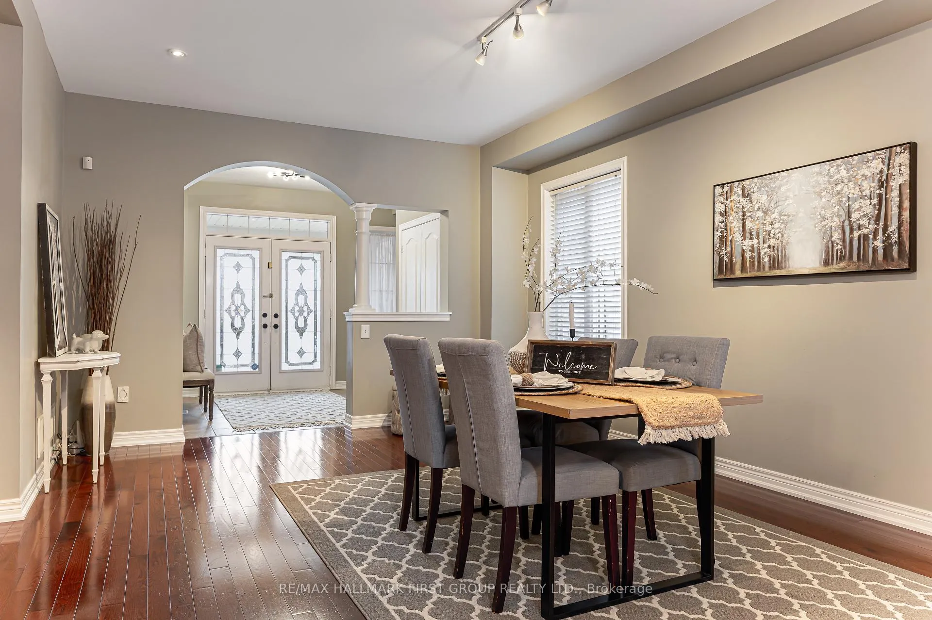 Photo 4 of 69 Abbyview Drive, Whitby, Williamsburg — HOMEH