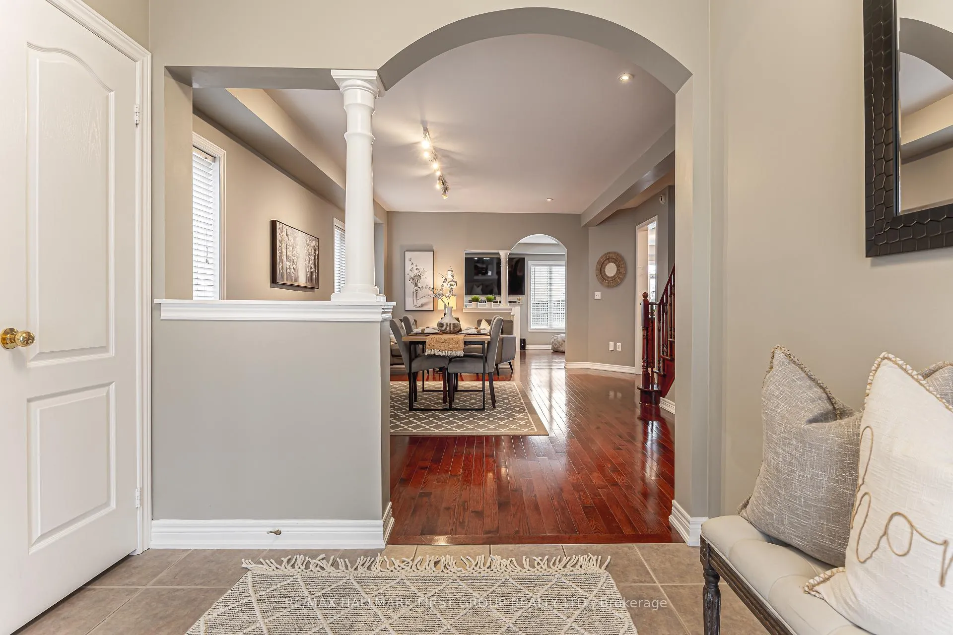 Photo 5 of 69 Abbyview Drive, Whitby, Williamsburg — HOMEH