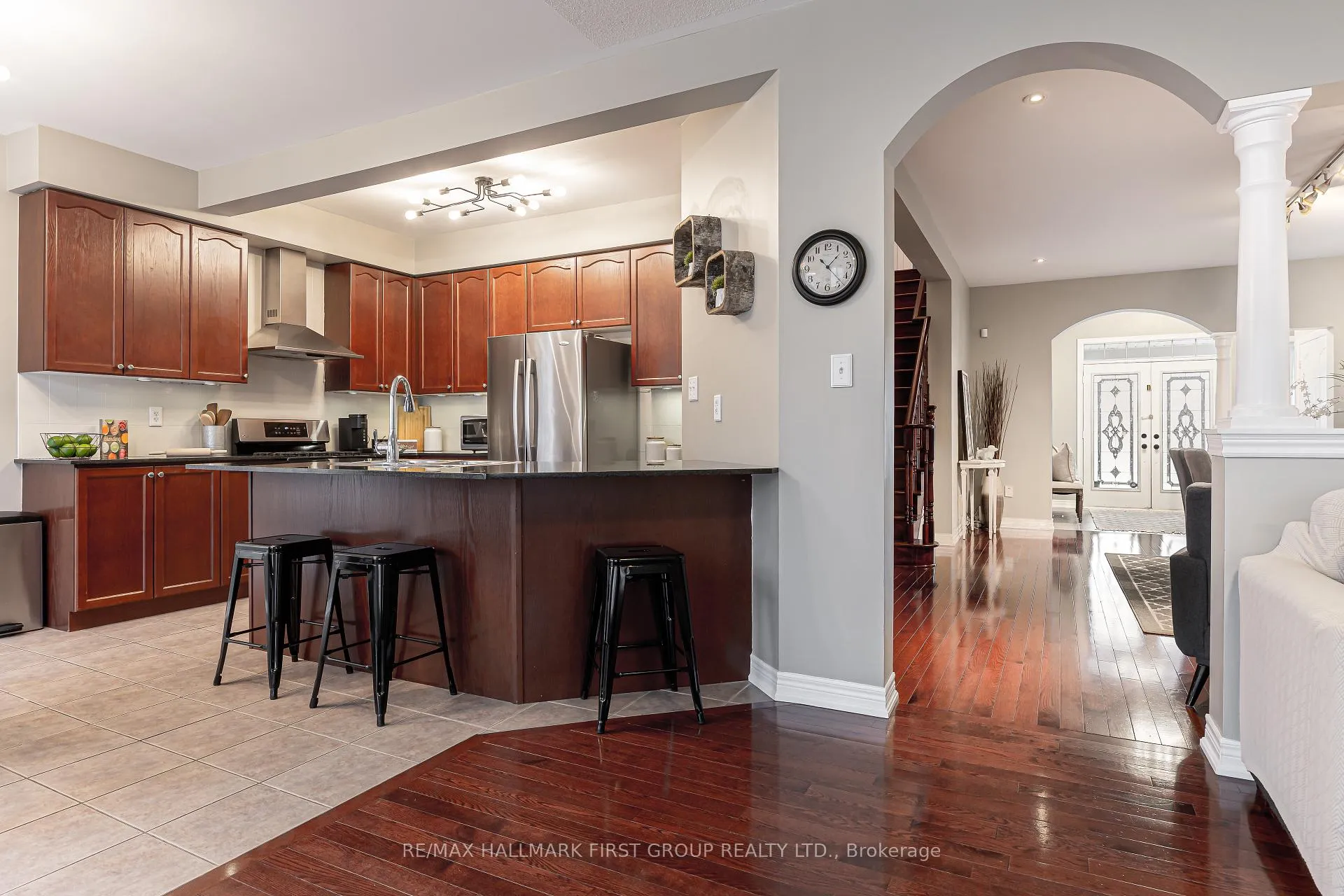 Photo 12 of 69 Abbyview Drive, Whitby, Williamsburg — HOMEH