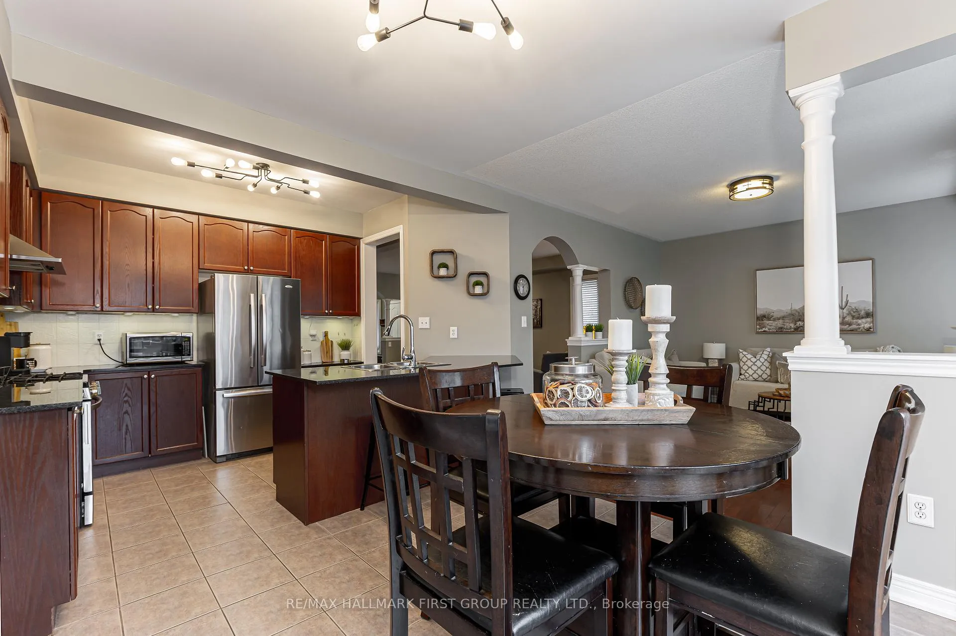 Photo 15 of 69 Abbyview Drive, Whitby, Williamsburg — HOMEH