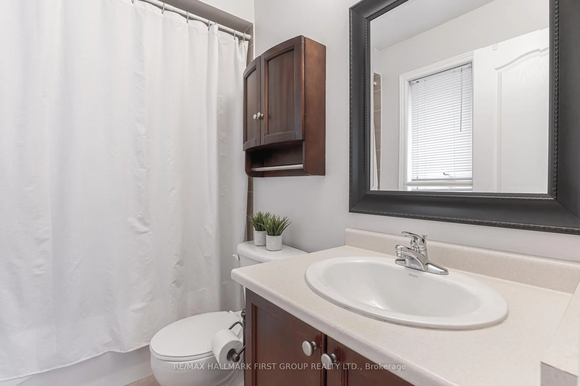 Photo 26 of 69 Abbyview Drive, Whitby, Williamsburg — HOMEH