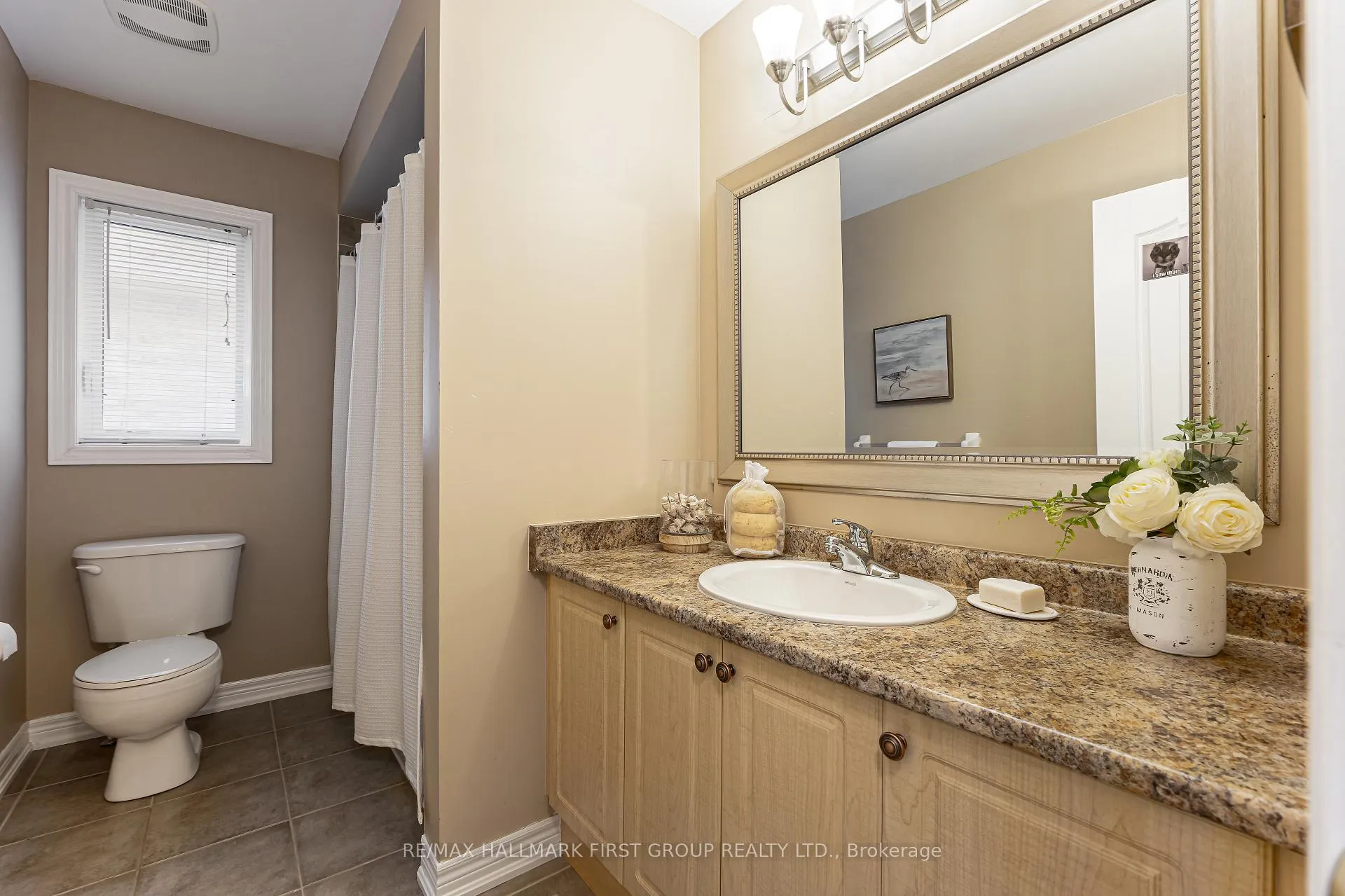 Photo 33 of 69 Abbyview Drive, Whitby, Williamsburg — HOMEH