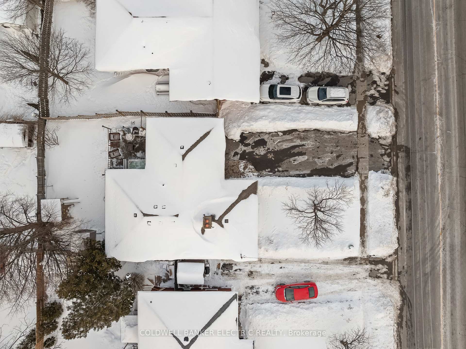 Photo 4 of 454 Adelaide Avenue E, Oshawa, O'Neill — HOMEH