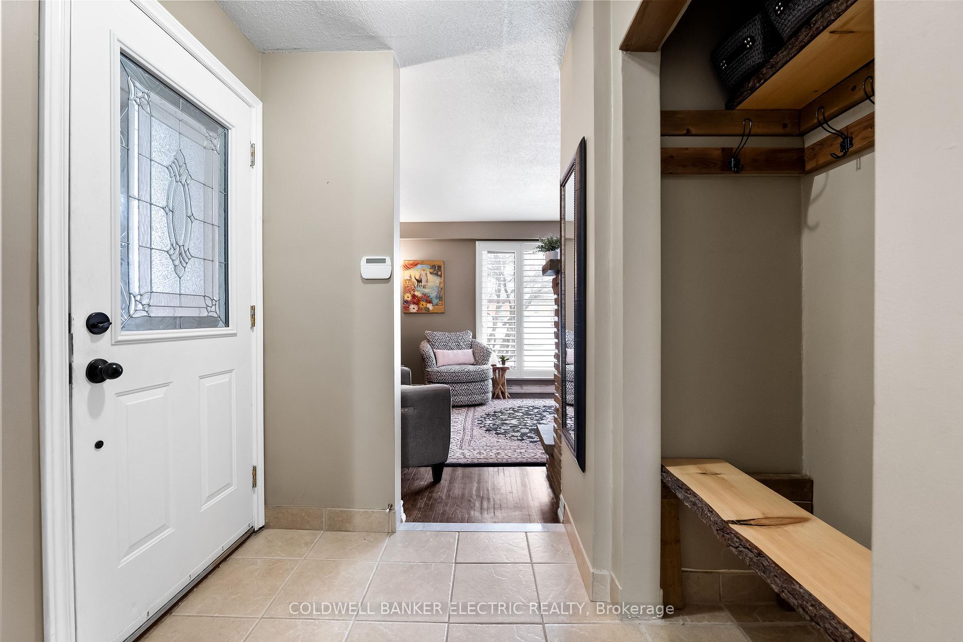 Photo 9 of 454 Adelaide Avenue E, Oshawa, O'Neill — HOMEH