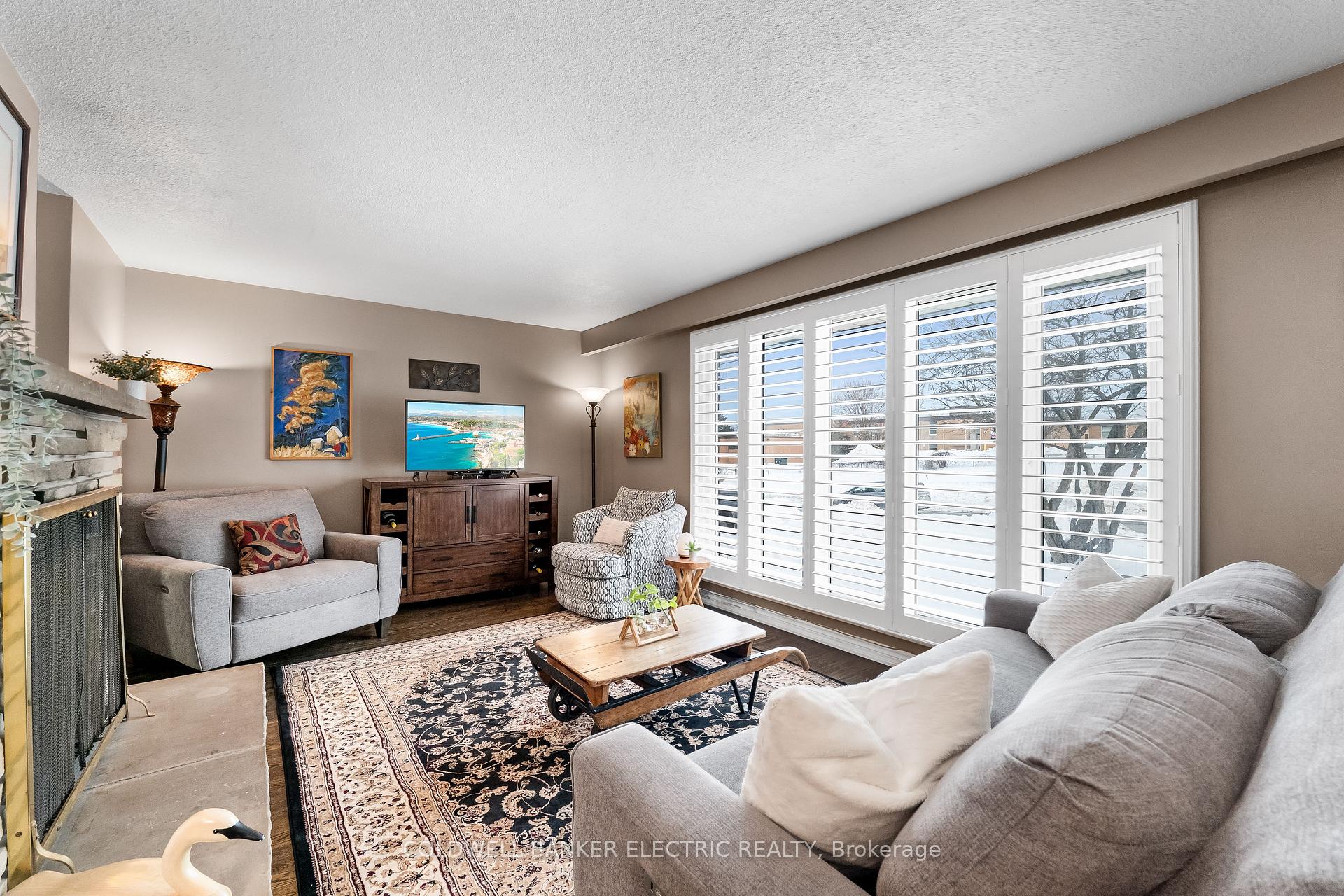 Photo 12 of 454 Adelaide Avenue E, Oshawa, O'Neill — HOMEH