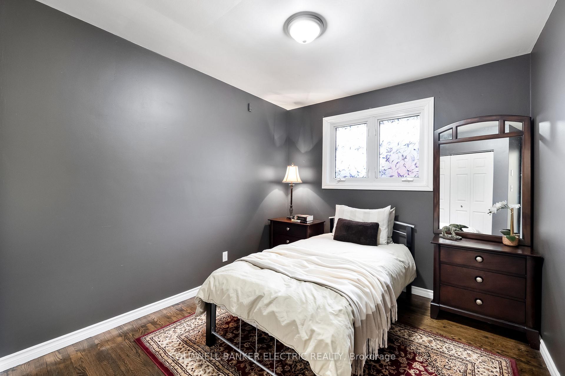 Photo 22 of 454 Adelaide Avenue E, Oshawa, O'Neill — HOMEH