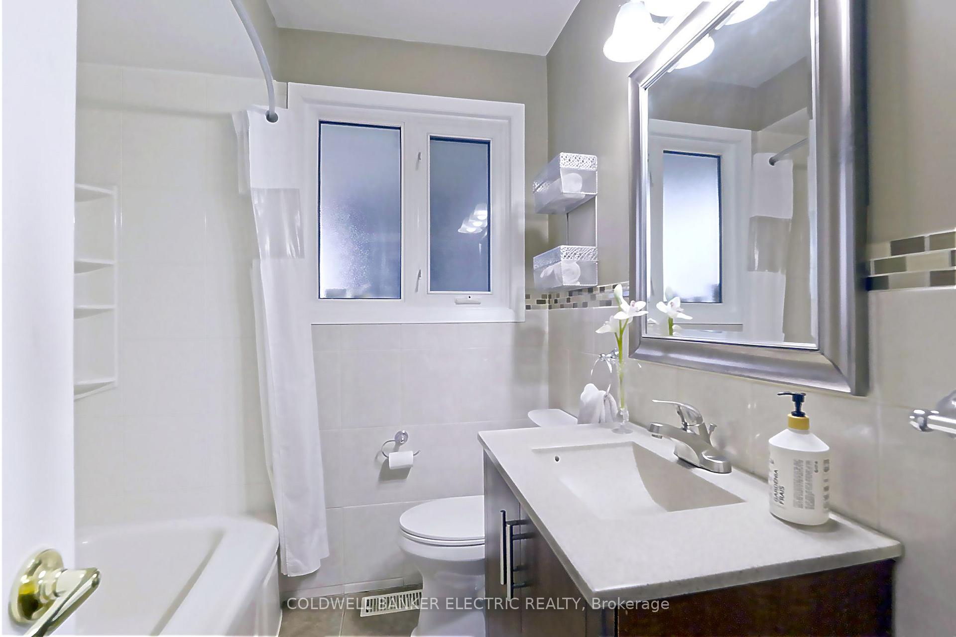 Photo 24 of 454 Adelaide Avenue E, Oshawa, O'Neill — HOMEH