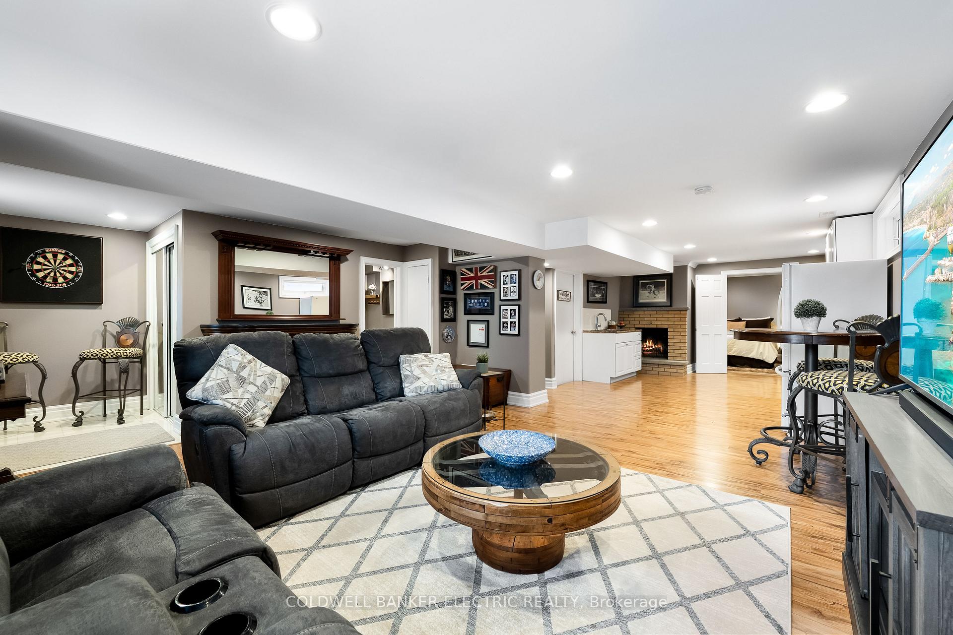 Photo 28 of 454 Adelaide Avenue E, Oshawa, O'Neill — HOMEH
