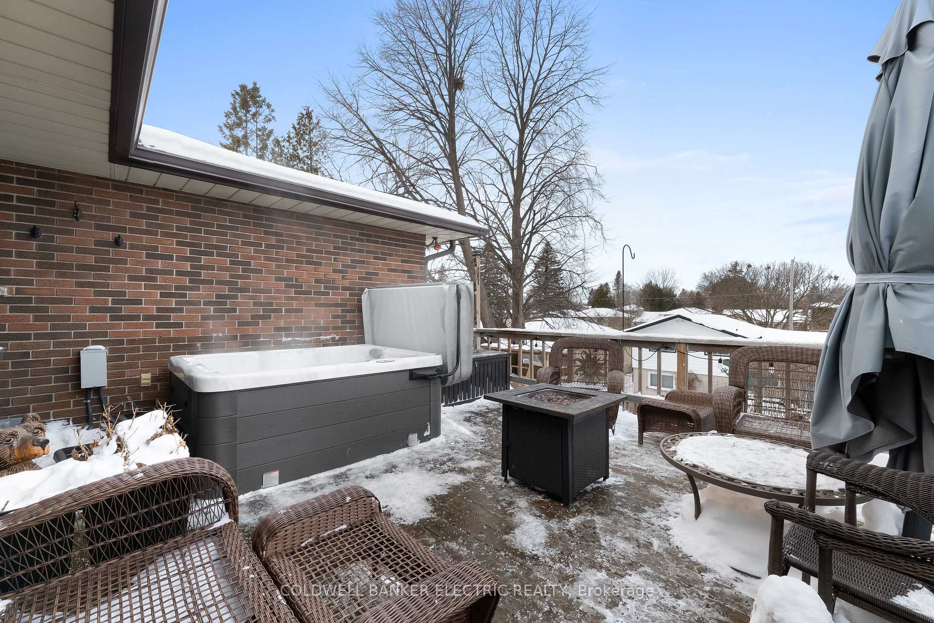 Photo 38 of 454 Adelaide Avenue E, Oshawa, O'Neill — HOMEH