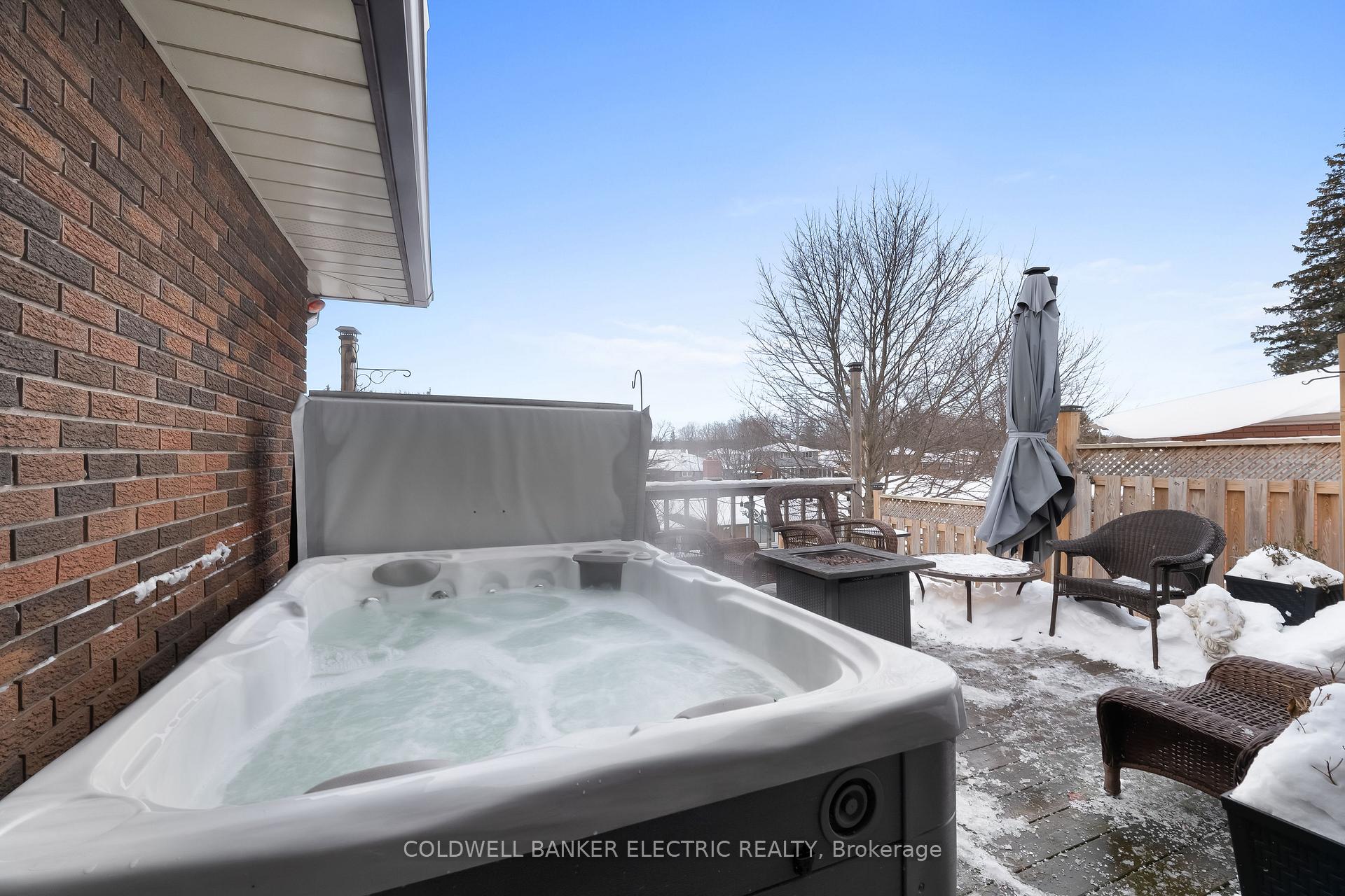 Photo 40 of 454 Adelaide Avenue E, Oshawa, O'Neill — HOMEH
