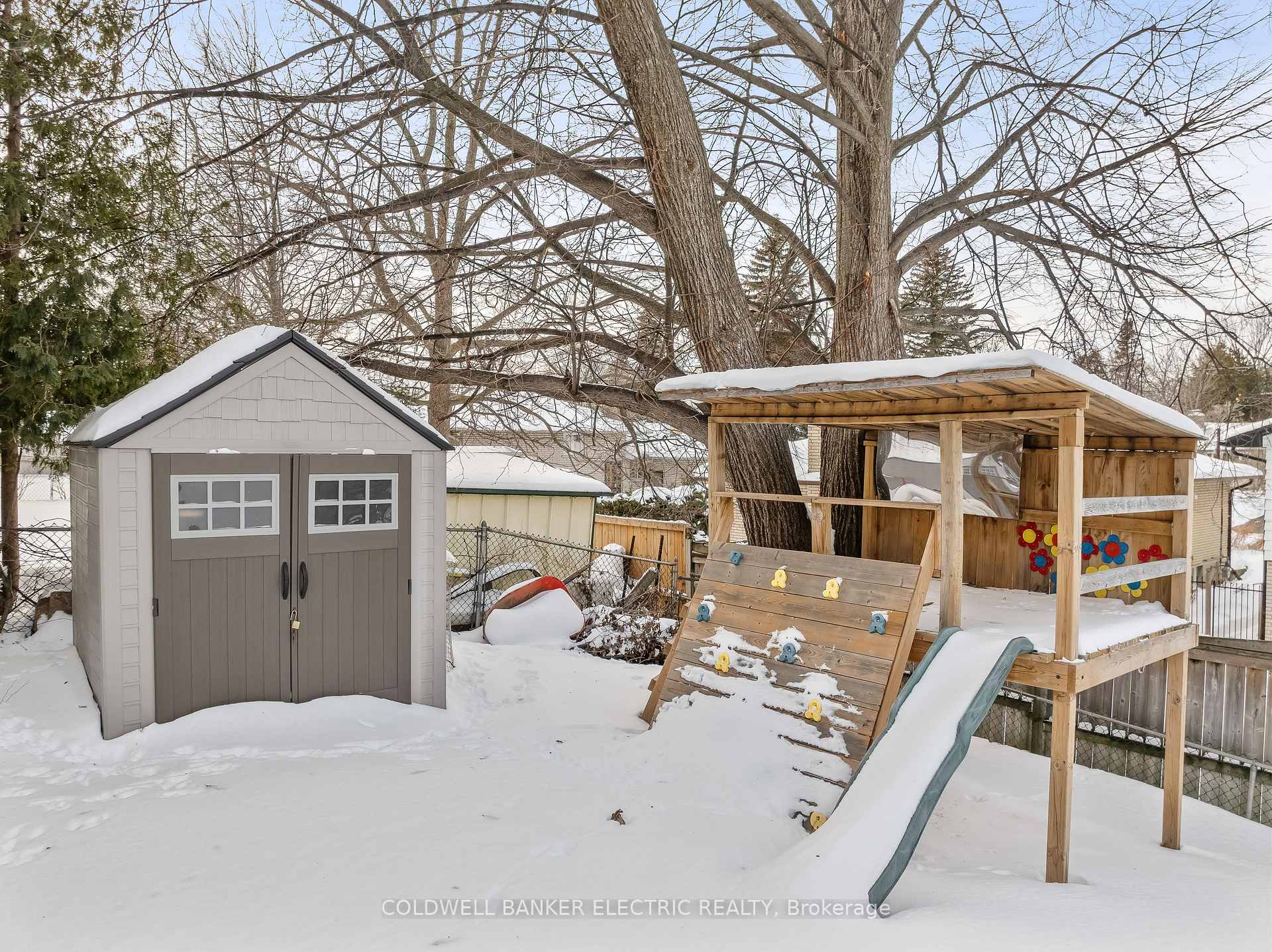 Photo 44 of 454 Adelaide Avenue E, Oshawa, O'Neill — HOMEH