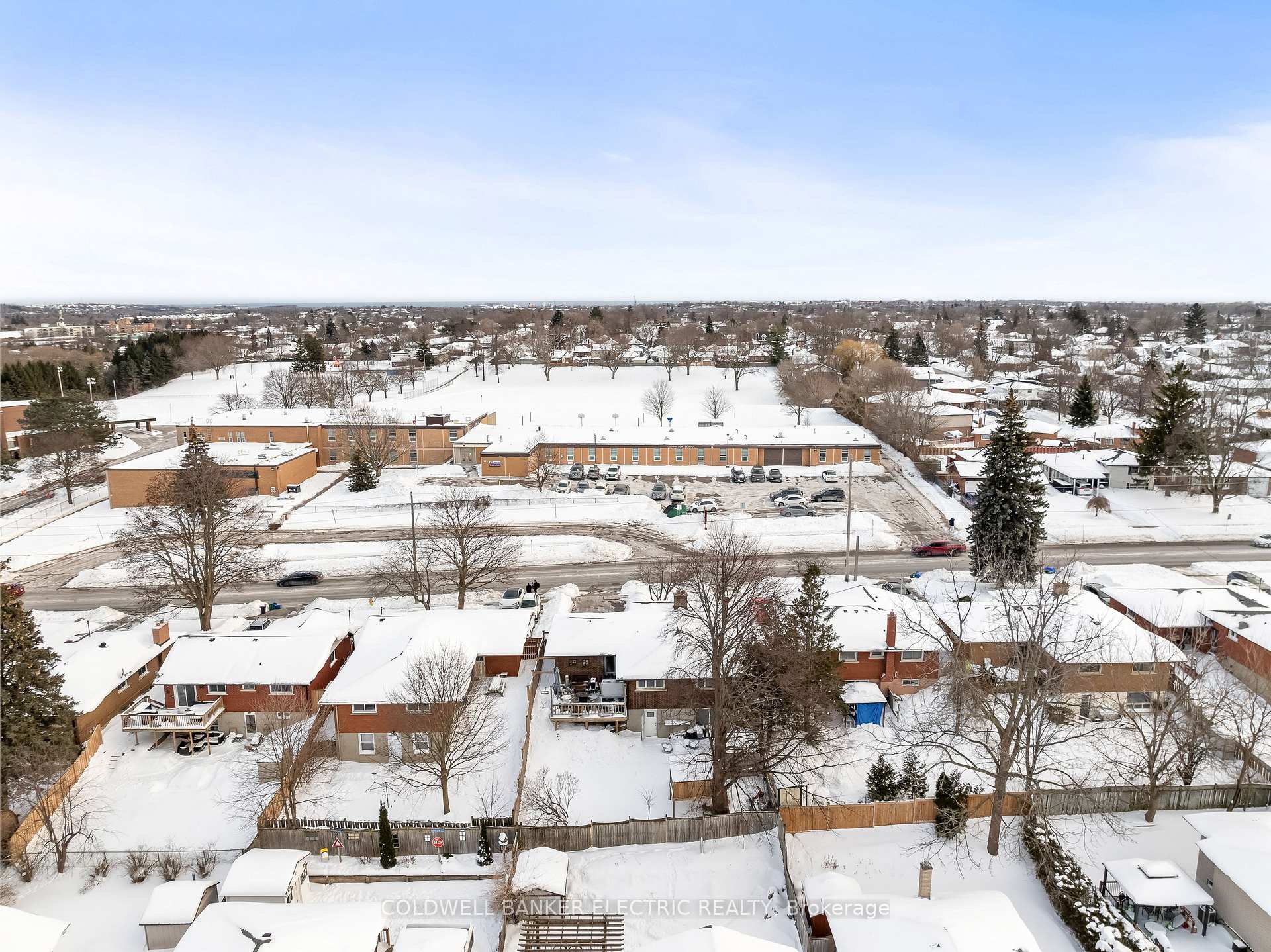 Photo 48 of 454 Adelaide Avenue E, Oshawa, O'Neill — HOMEH