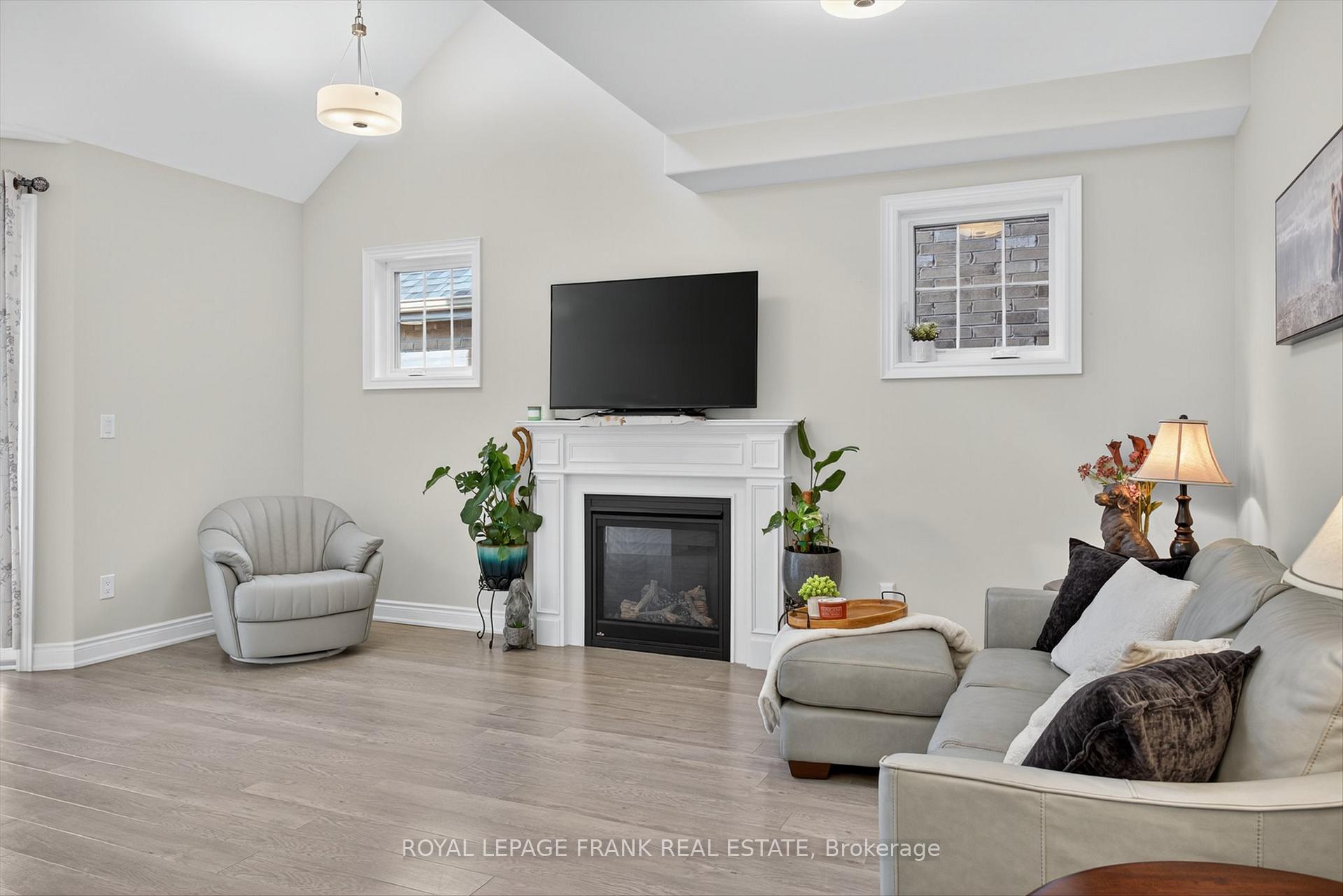 Photo 13 of 292 Noftall Gardens, Peterborough, Northcrest Ward 5 — HOMEH