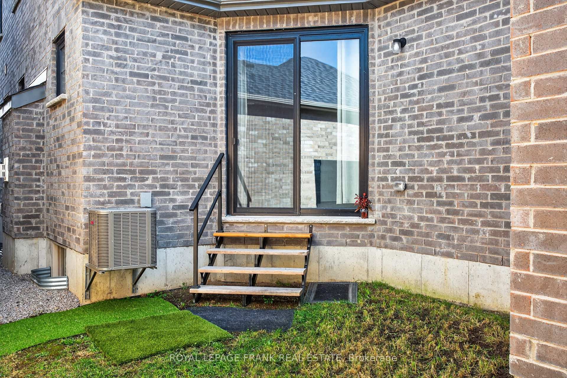 Photo 34 of 292 Noftall Gardens, Peterborough, Northcrest Ward 5 — HOMEH
