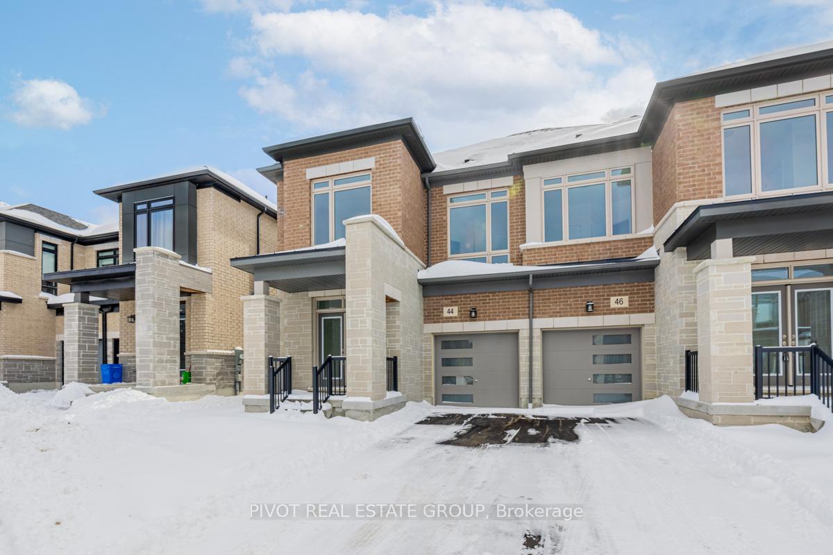 Photo 2 of 44 Waterfront Crescent, Whitby, Port Whitby — HOMEH