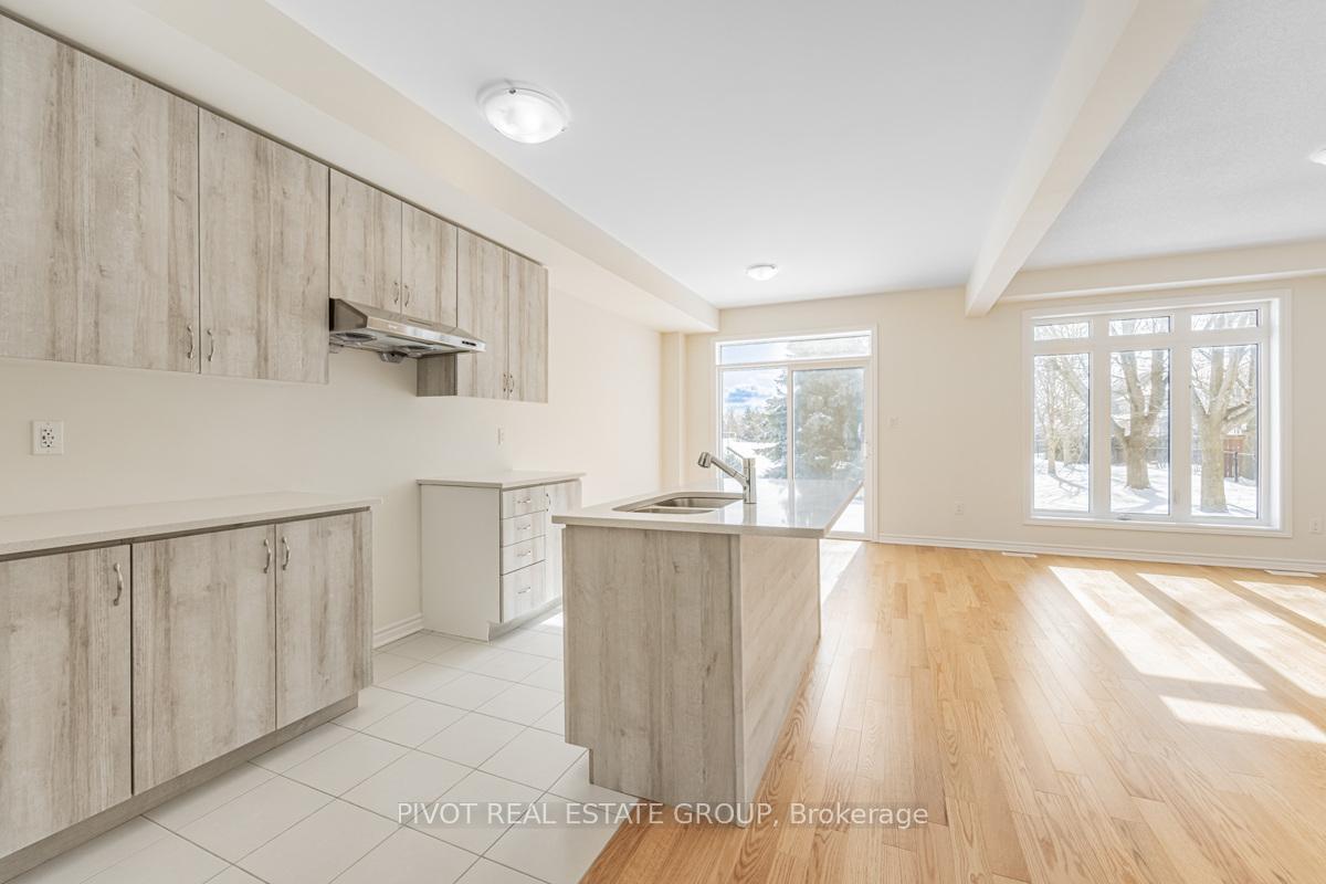 Photo 8 of 44 Waterfront Crescent, Whitby, Port Whitby — HOMEH