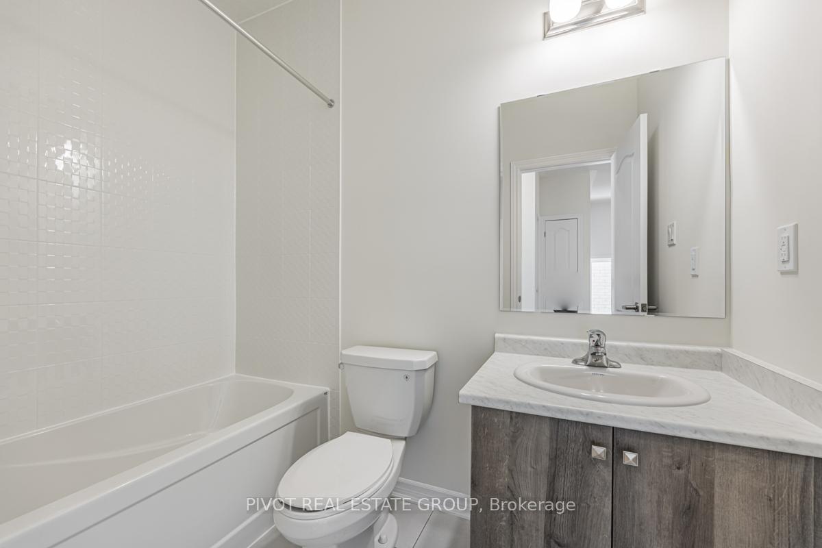 Photo 21 of 44 Waterfront Crescent, Whitby, Port Whitby — HOMEH