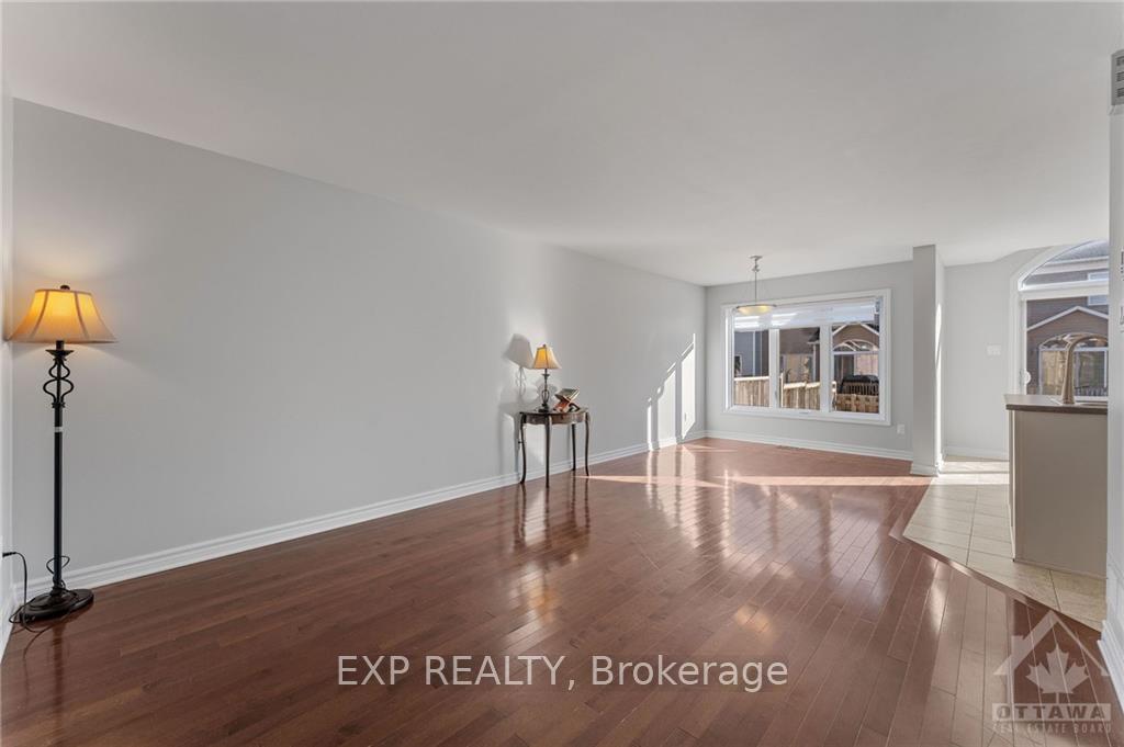 Photo 7 of 313 Ravenswood Way, Ottawa, Avalon East — HOMEH