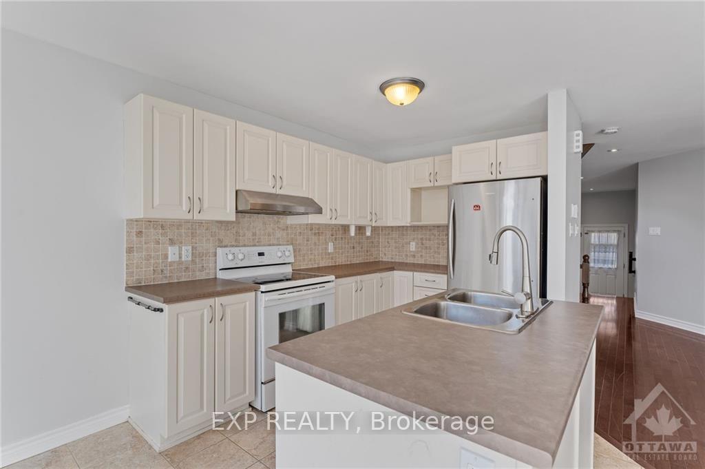 Photo 11 of 313 Ravenswood Way, Ottawa, Avalon East — HOMEH