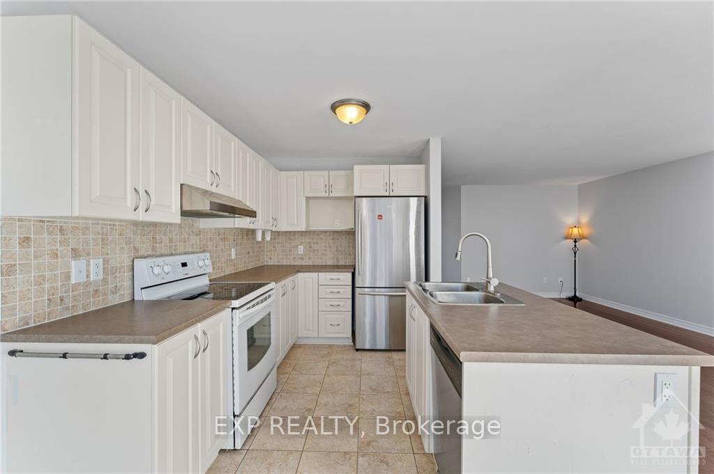 Photo 12 of 313 Ravenswood Way, Ottawa, Avalon East — HOMEH