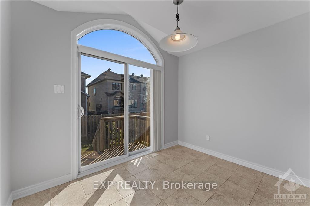 Photo 13 of 313 Ravenswood Way, Ottawa, Avalon East — HOMEH