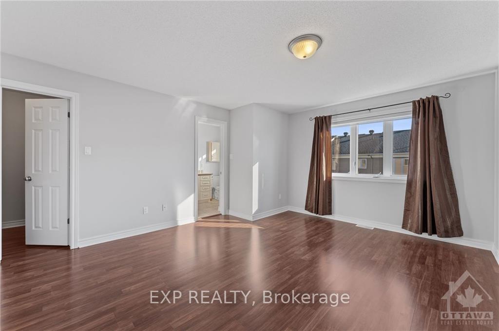 Photo 16 of 313 Ravenswood Way, Ottawa, Avalon East — HOMEH