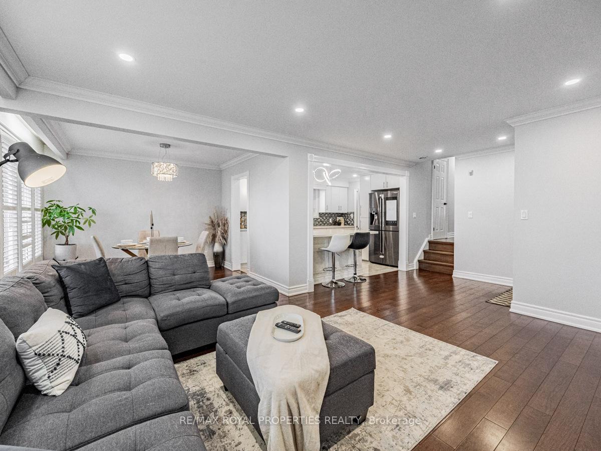 Photo 7 of 1322 Cedar Street, Oshawa, Lakeview — HOMEH