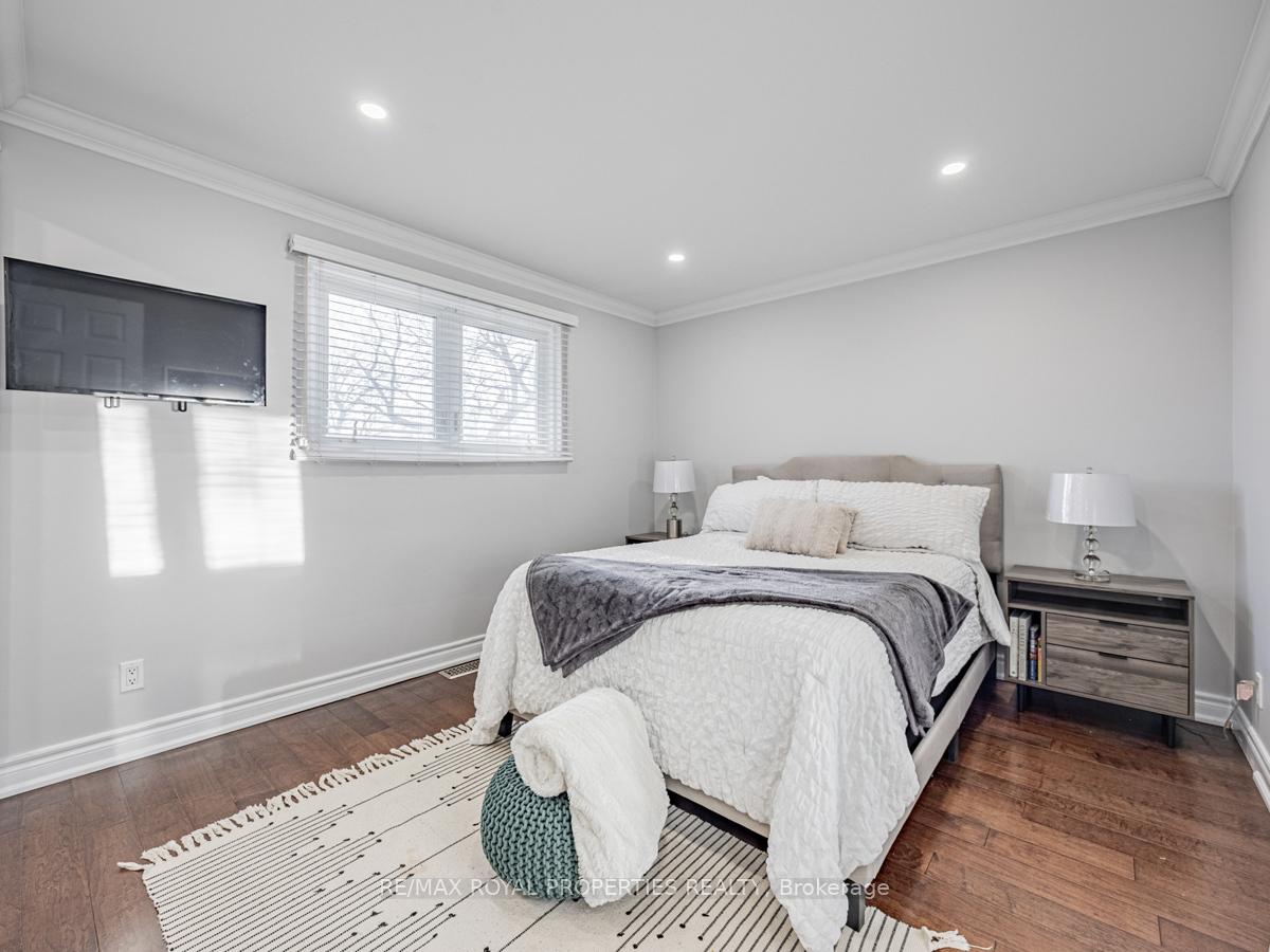 Photo 18 of 1322 Cedar Street, Oshawa, Lakeview — HOMEH