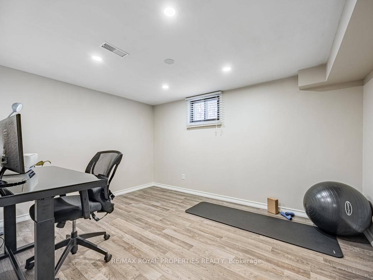 Photo 21 of 1322 Cedar Street, Oshawa, Lakeview — HOMEH