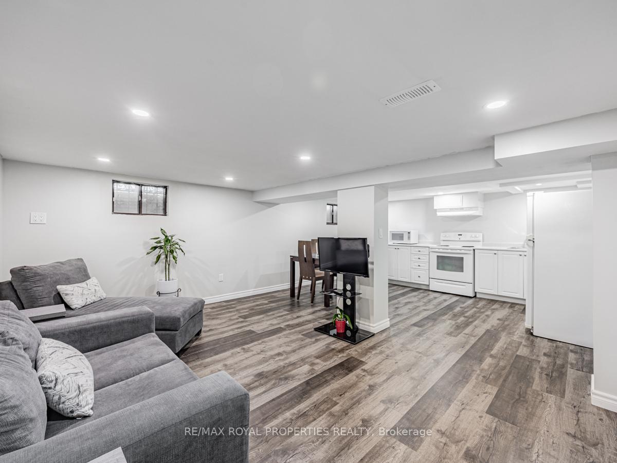 Photo 25 of 1322 Cedar Street, Oshawa, Lakeview — HOMEH