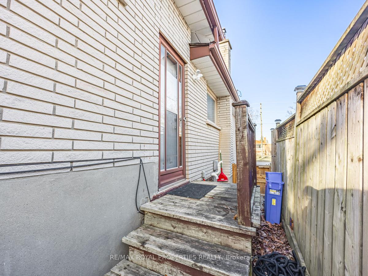 Photo 29 of 1322 Cedar Street, Oshawa, Lakeview — HOMEH