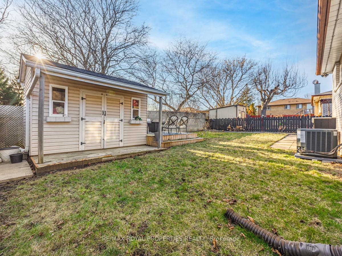 Photo 31 of 1322 Cedar Street, Oshawa, Lakeview — HOMEH