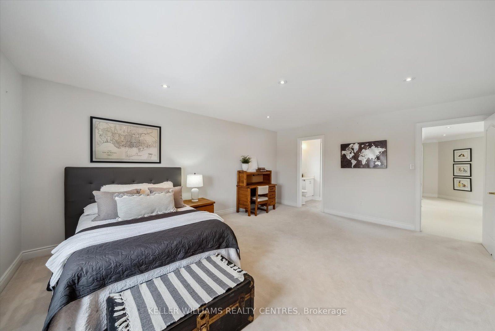 Photo 29 of 135 Sanibel Crescent, Vaughan, Uplands — HOMEH