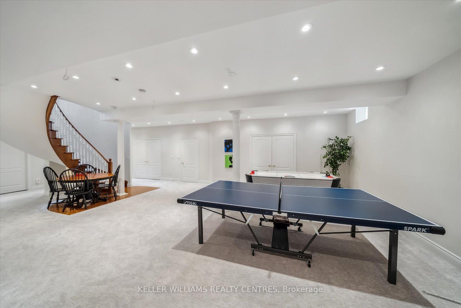 Photo 32 of 135 Sanibel Crescent, Vaughan, Uplands — HOMEH