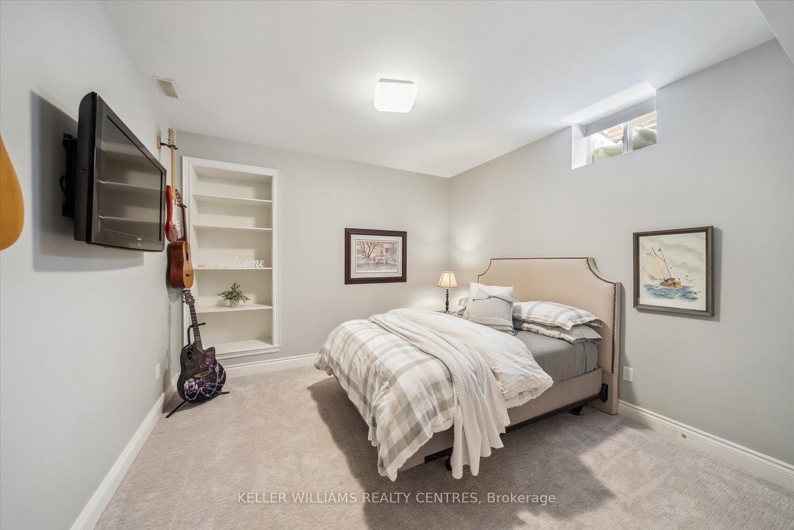 Photo 35 of 135 Sanibel Crescent, Vaughan, Uplands — HOMEH